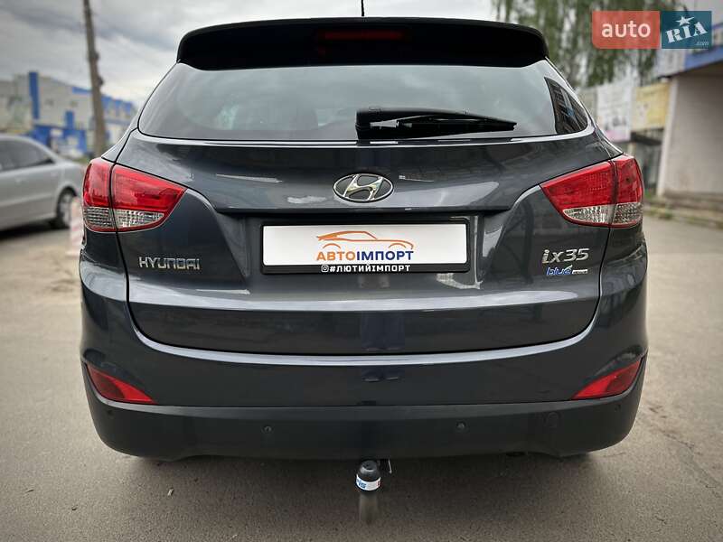 Позашляховик / Кросовер Hyundai ix35 2010 в Сумах