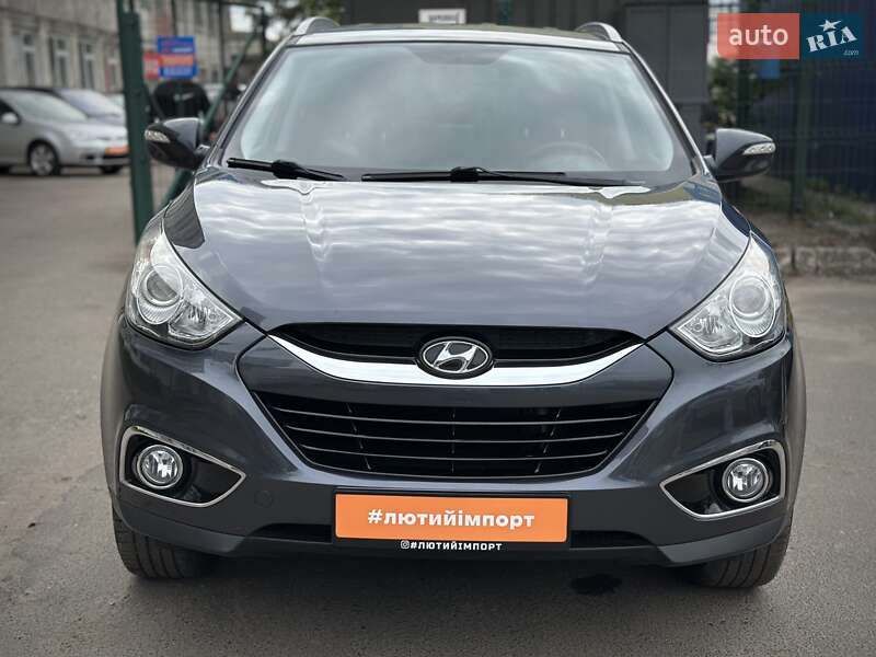 Позашляховик / Кросовер Hyundai ix35 2010 в Сумах