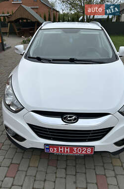 Позашляховик / Кросовер Hyundai ix35 2013 в 