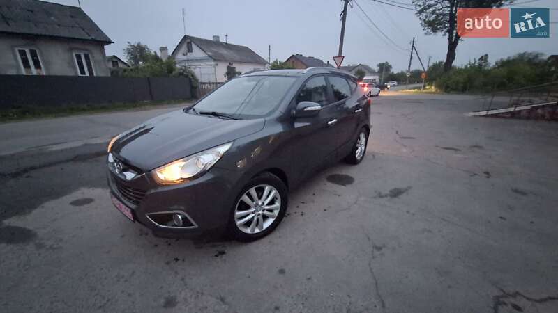 Позашляховик / Кросовер Hyundai ix35 2011 в Радивиліві
