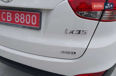 Внедорожник / Кроссовер Hyundai ix35 2012 в 