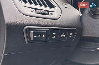 Внедорожник / Кроссовер Hyundai ix35 2012 в 