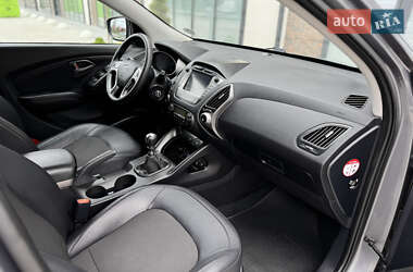 Внедорожник / Кроссовер Hyundai ix35 2014 в 
