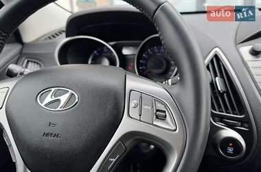 Внедорожник / Кроссовер Hyundai ix35 2014 в 