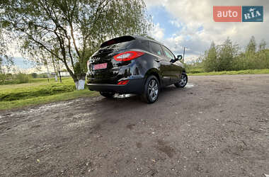 Позашляховик / Кросовер Hyundai ix35 2015 в 