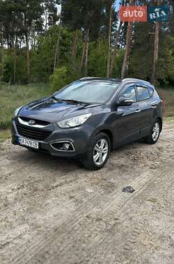 Позашляховик / Кросовер Hyundai ix35 2010 в 