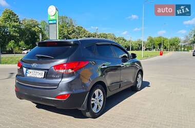 Позашляховик / Кросовер Hyundai ix35 2010 в 