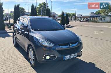 Позашляховик / Кросовер Hyundai ix35 2010 в 