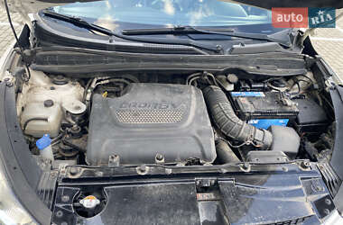Внедорожник / Кроссовер Hyundai ix35 2013 в 