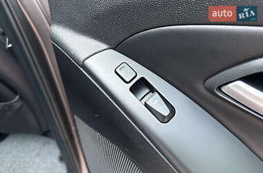 Внедорожник / Кроссовер Hyundai ix35 2014 в 