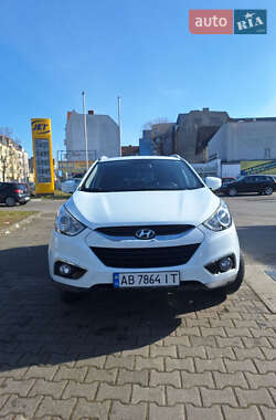 Внедорожник / Кроссовер Hyundai ix35 2010 в 