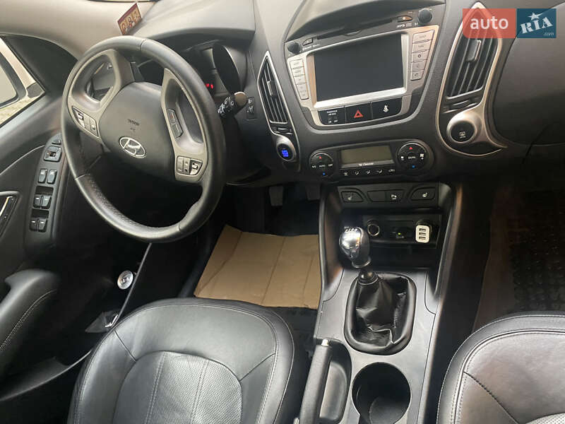 Позашляховик / Кросовер Hyundai ix35 2011 в Луцьку