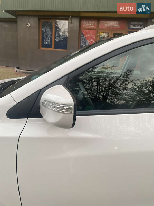 Позашляховик / Кросовер Hyundai ix35 2011 в Луцьку