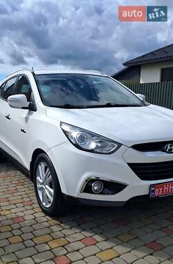 Позашляховик / Кросовер Hyundai ix35 2013 в 