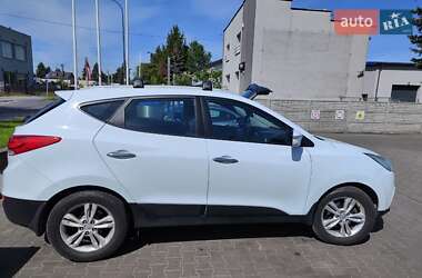 Позашляховик / Кросовер Hyundai ix35 2010 в 