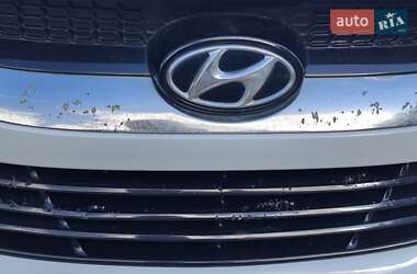 Позашляховик / Кросовер Hyundai ix35 2010 в 