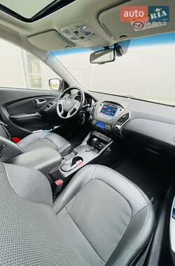 Внедорожник / Кроссовер Hyundai ix35 2014 в 