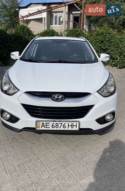 Внедорожник / Кроссовер Hyundai ix35 2011 в 