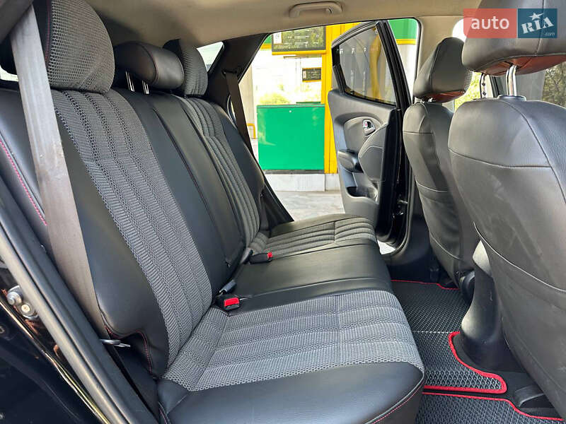 Позашляховик / Кросовер Hyundai ix35 2011 в Дніпрі