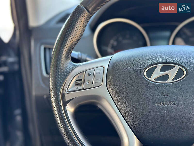 Позашляховик / Кросовер Hyundai ix35 2011 в Дніпрі