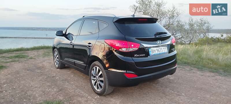 Позашляховик / Кросовер Hyundai ix35 2010 в Одесі
