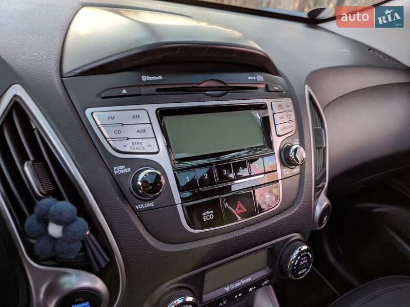 Позашляховик / Кросовер Hyundai ix35 2010 в Одесі