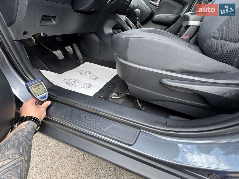 Внедорожник / Кроссовер Hyundai ix35 2011 в Сумах