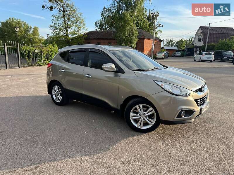 Внедорожник / Кроссовер Hyundai ix35 2011 в Радомышле