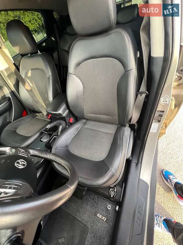 Внедорожник / Кроссовер Hyundai ix35 2011 в Радомышле