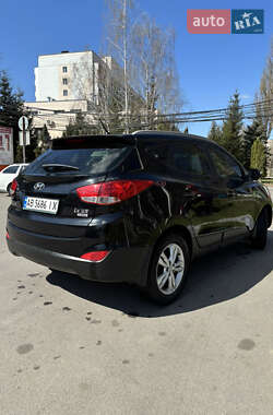 Позашляховик / Кросовер Hyundai ix35 2013 в 