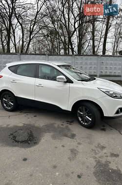 Позашляховик / Кросовер Hyundai ix35 2013 в 