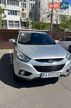 Позашляховик / Кросовер Hyundai ix35 2012 в 
