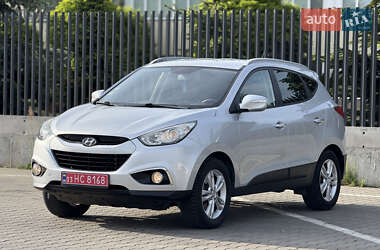 Внедорожник / Кроссовер Hyundai ix35 2011 в 