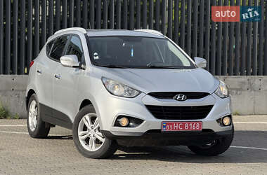Внедорожник / Кроссовер Hyundai ix35 2011 в 