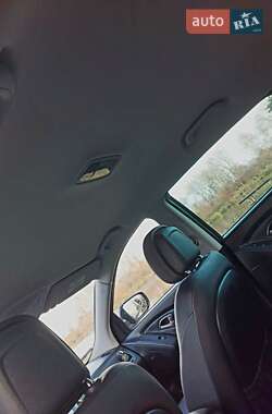 Внедорожник / Кроссовер Hyundai ix35 2010 в 