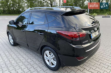 Внедорожник / Кроссовер Hyundai ix35 2010 в 