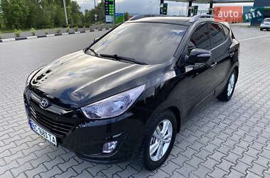 Внедорожник / Кроссовер Hyundai ix35 2010 в 