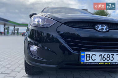 Внедорожник / Кроссовер Hyundai ix35 2010 в 