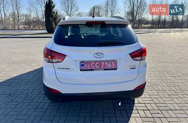Внедорожник / Кроссовер Hyundai ix35 2012 в 