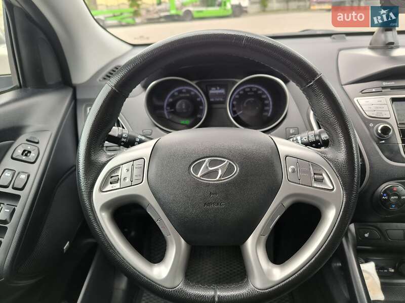 Внедорожник / Кроссовер Hyundai ix35 2010 в Городке