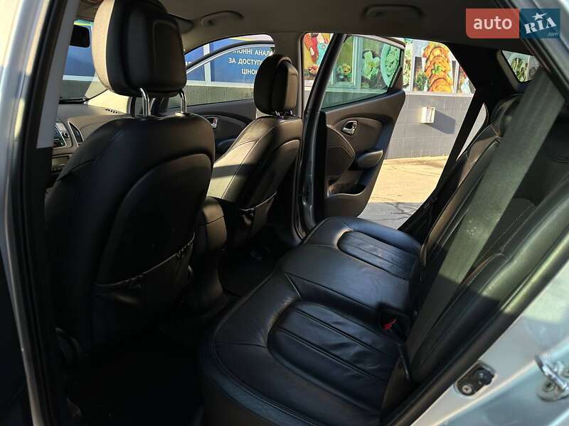 Позашляховик / Кросовер Hyundai ix35 2010 в Києві