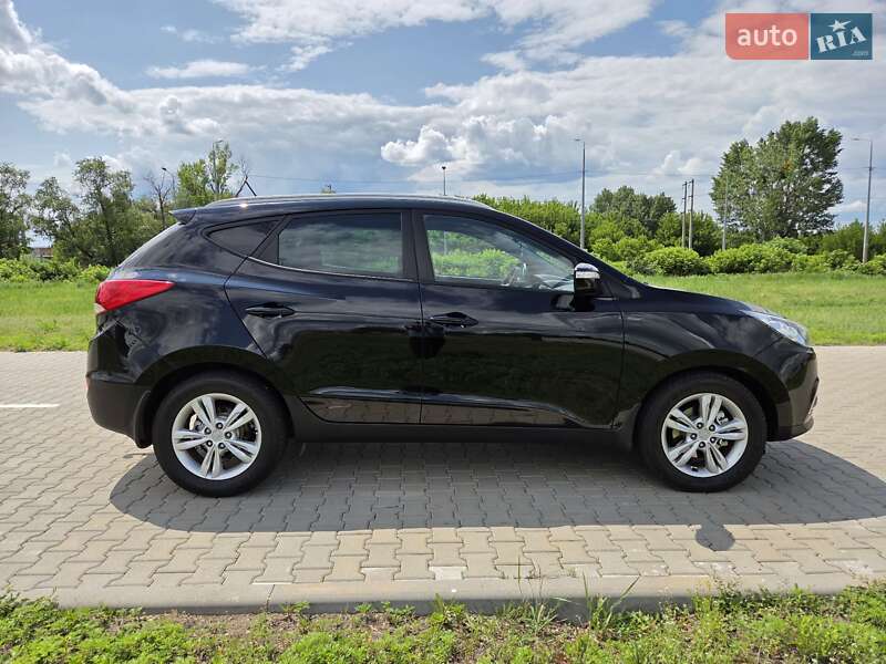 Внедорожник / Кроссовер Hyundai ix35 2012 в Харькове