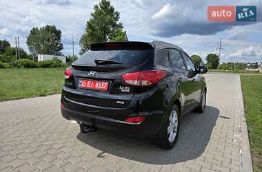 Внедорожник / Кроссовер Hyundai ix35 2012 в 