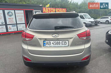 Позашляховик / Кросовер Hyundai ix35 2011 в 