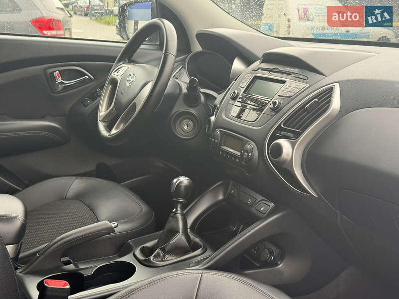 Внедорожник / Кроссовер Hyundai ix35 2013 в Ровно