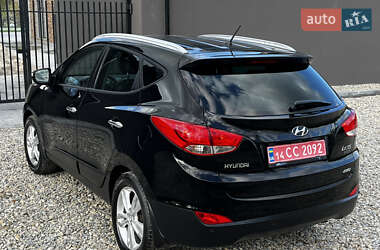 Позашляховик / Кросовер Hyundai ix35 2012 в 