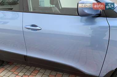 Позашляховик / Кросовер Hyundai ix35 2012 в 