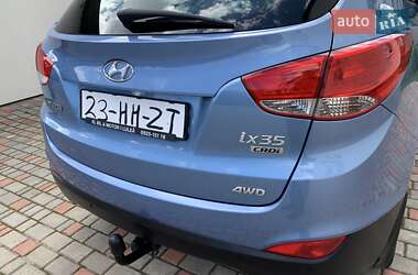 Позашляховик / Кросовер Hyundai ix35 2012 в 