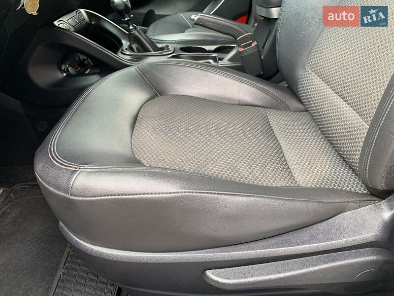 Внедорожник / Кроссовер Hyundai ix35 2012 в Ивано-Франковске