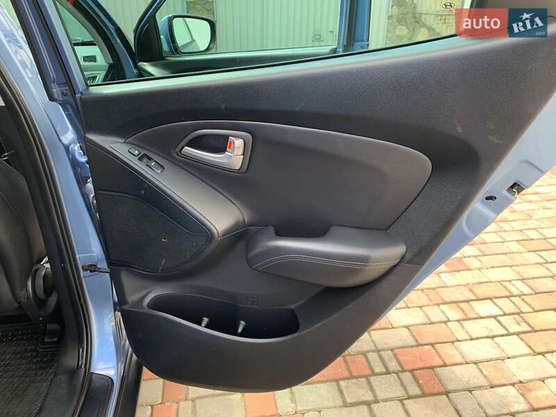 Внедорожник / Кроссовер Hyundai ix35 2012 в Ивано-Франковске